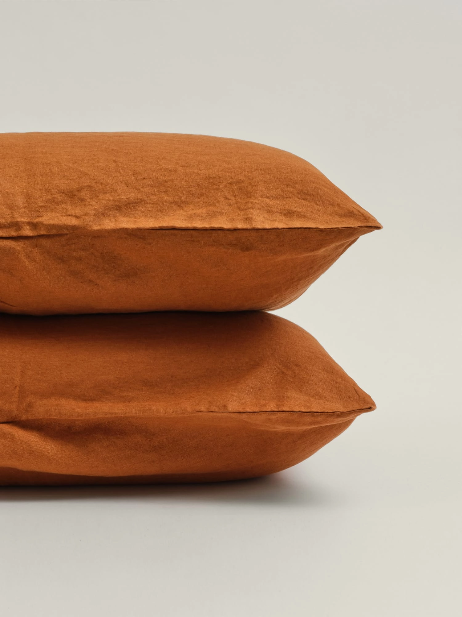 100% Linen Pillowcase Set (of two) in Tobacco