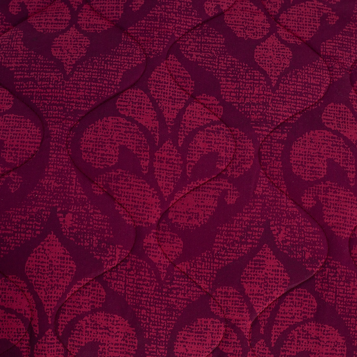Folklore Transition Diamond Festivity Summer AC Quilt/Quilted Bed Cover/Comforter Red