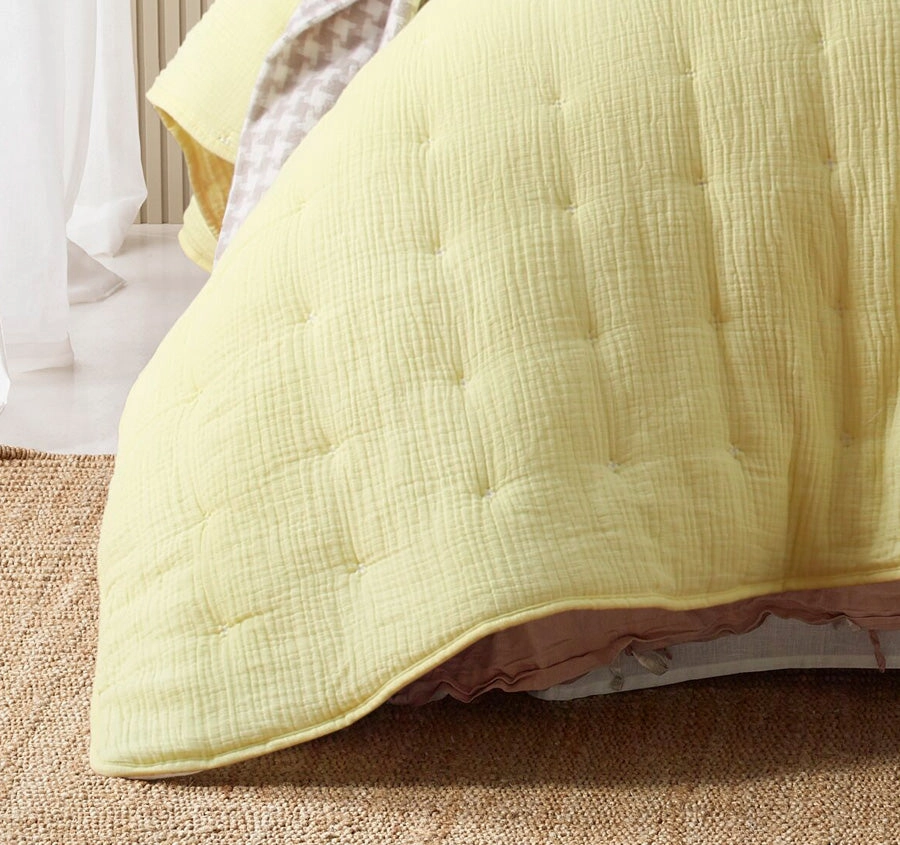 Hugo Comforter Set Range Butter